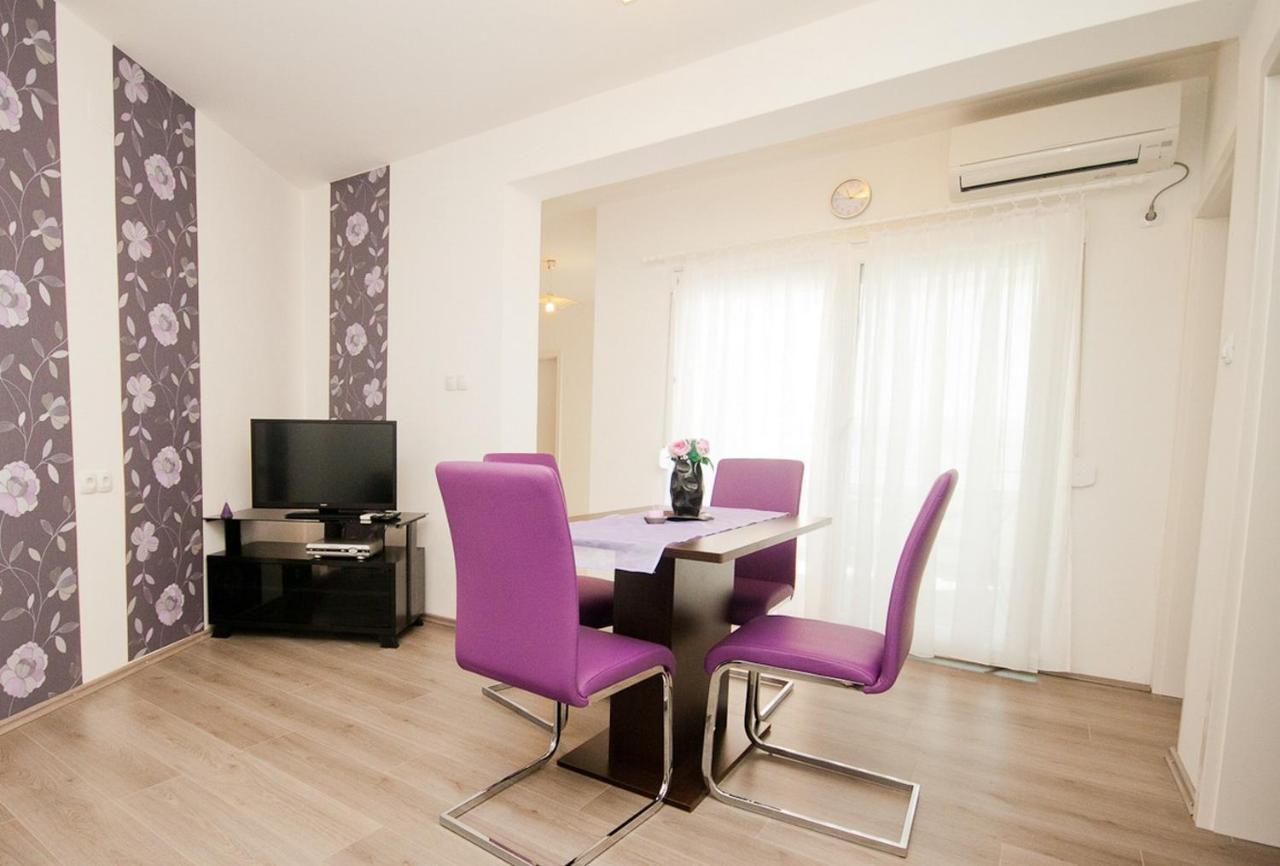 Beach Apartment Baska Екстериор снимка