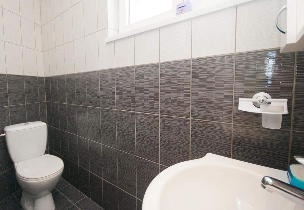 Beach Apartment Baska Екстериор снимка